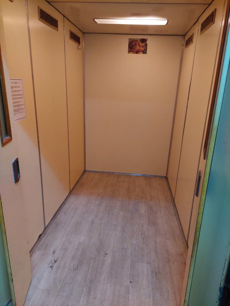 Încă două ascensoare la deservirea tehnică în or. Bălți